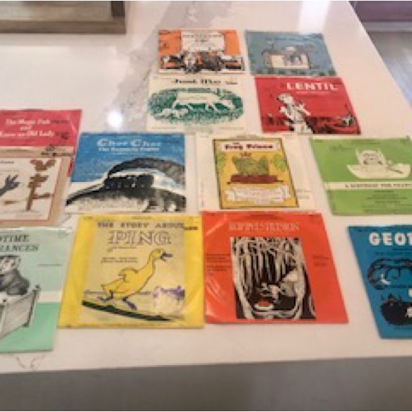 Vintage from 70s 13 Children’s records 331/2 rpm 13 of them with jackets - Picture 5 of 10